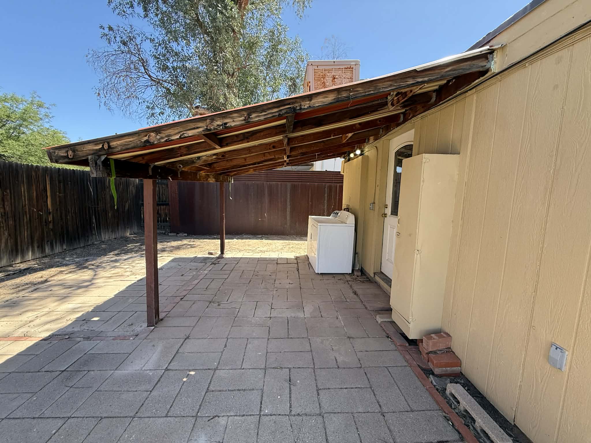 1137 East Adelaide Drive