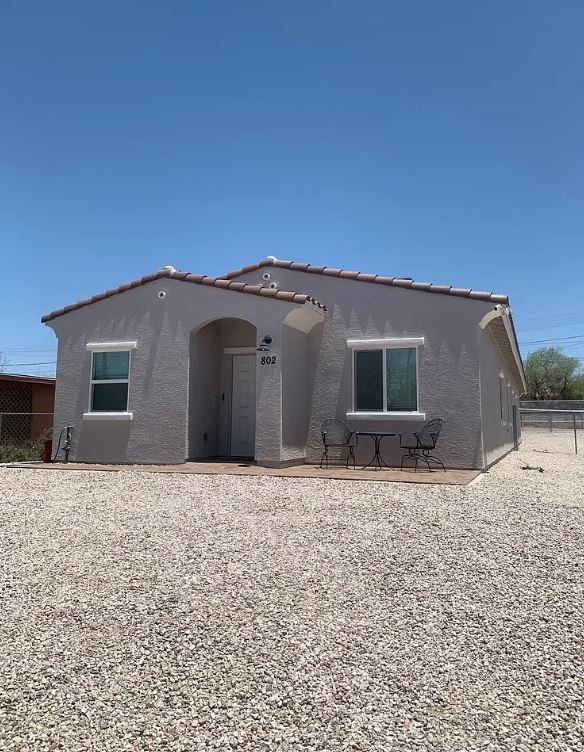 Property main image