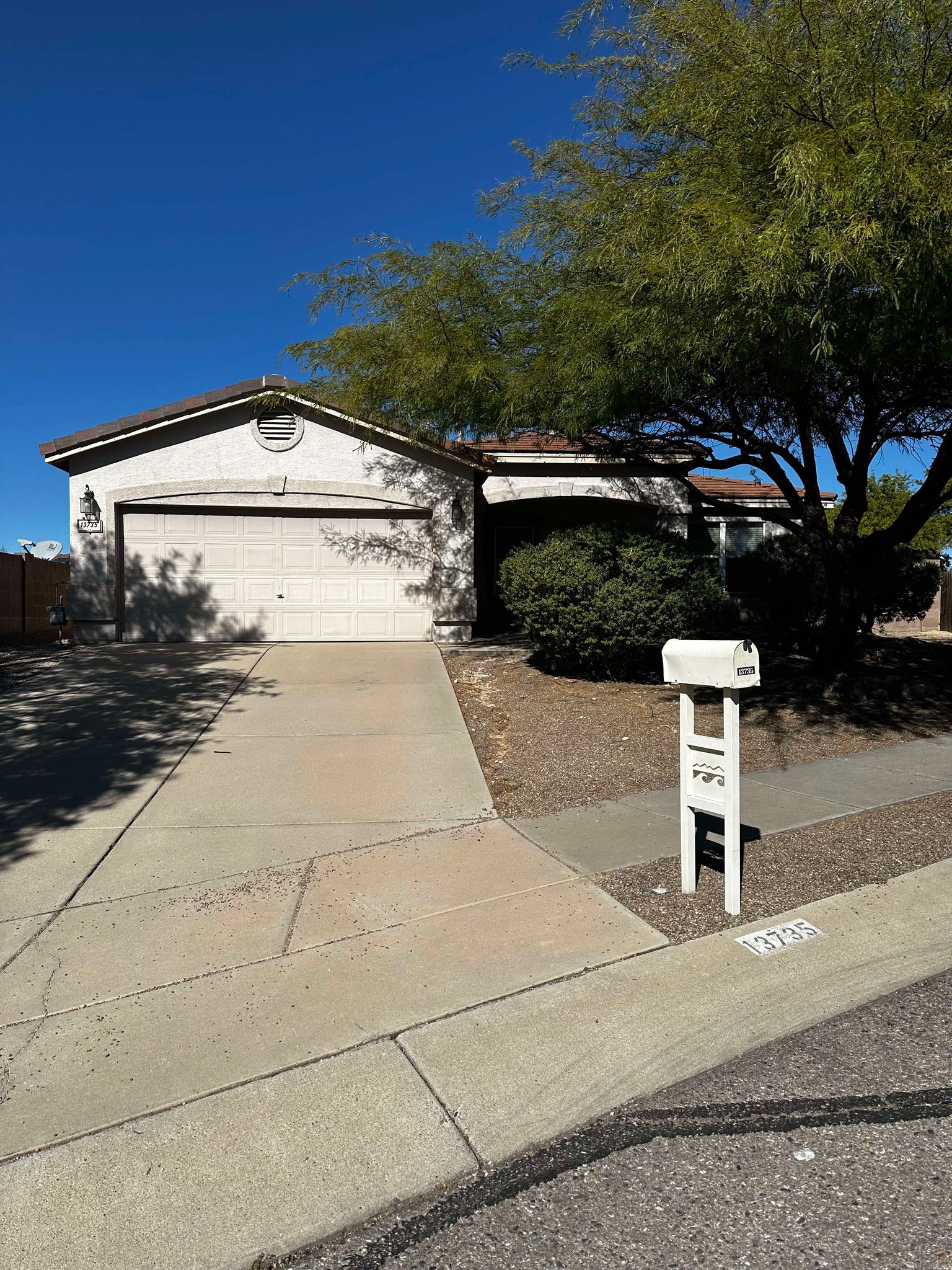 13735 East Shadow Pines Lane